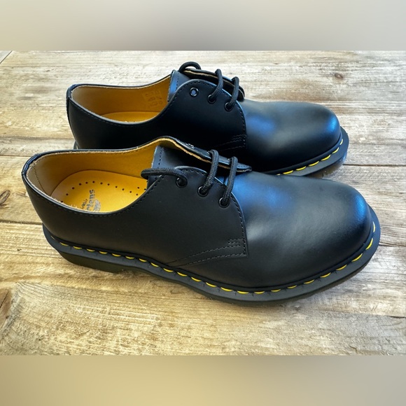 NEW Dr. Martens WOMEN'S SMOOTH LEATHER OXFORD SHOES Size 9  $140 - Picture 8 of 13